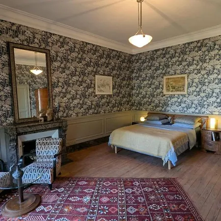 Frühstückspension D'hotes Au Chateau Le Perray 3*